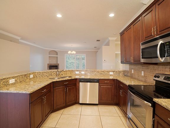 2nd image of 15169 Spinnaker Cove Ln