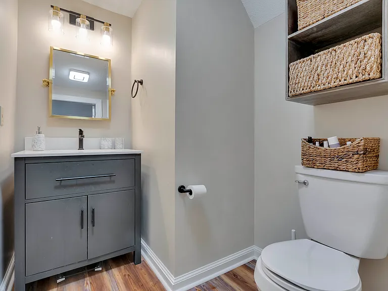 10 Dunn St #2 — Photo 12