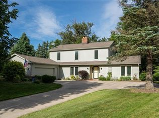 893 Brandon Cir, Aurora, OH 44202