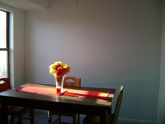 4th image of 2013 Country Club Dr APT 6