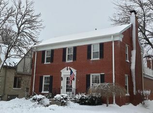 2517 N 90th St, Wauwatosa, WI 53226