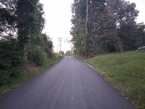 5th image of 373 Choctaw Trl