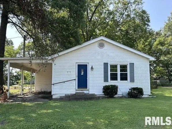 219 E Williams St, Salem, IL 62881