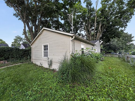 5th image of 1704 Wilbur Ave