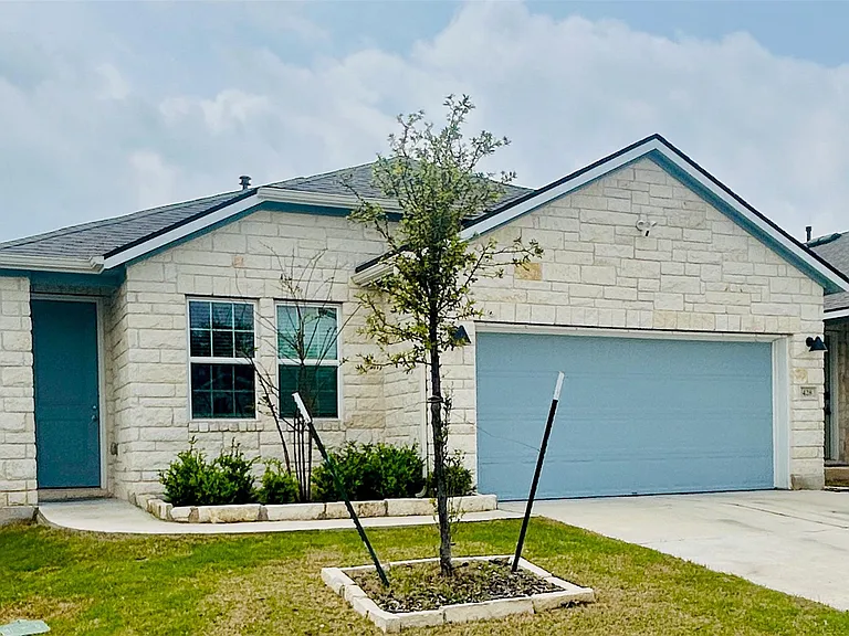 428 Gaida Loop — Photo 2