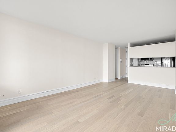 5th image of 145 W 67th St APT 32B