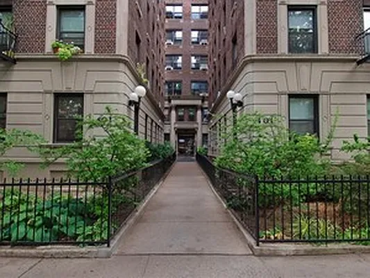 Sold by Corcoran | media 3