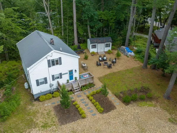 6 Crescent Lane, Gray, ME 04071
