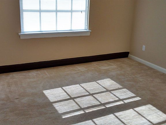 1 Bedroom 1 Bath Square Feet 850