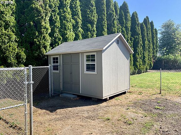 4th image of 5601 NE 43rd Ct