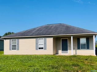 178 Travis Dr, Hazel Green, AL 35750