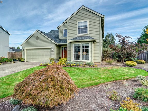 2nd image of 3146 NE 1st Pl