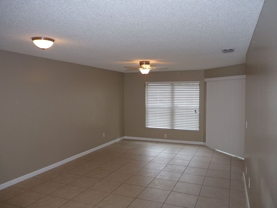 1st image of 7525 Sugar Bend Dr #7525