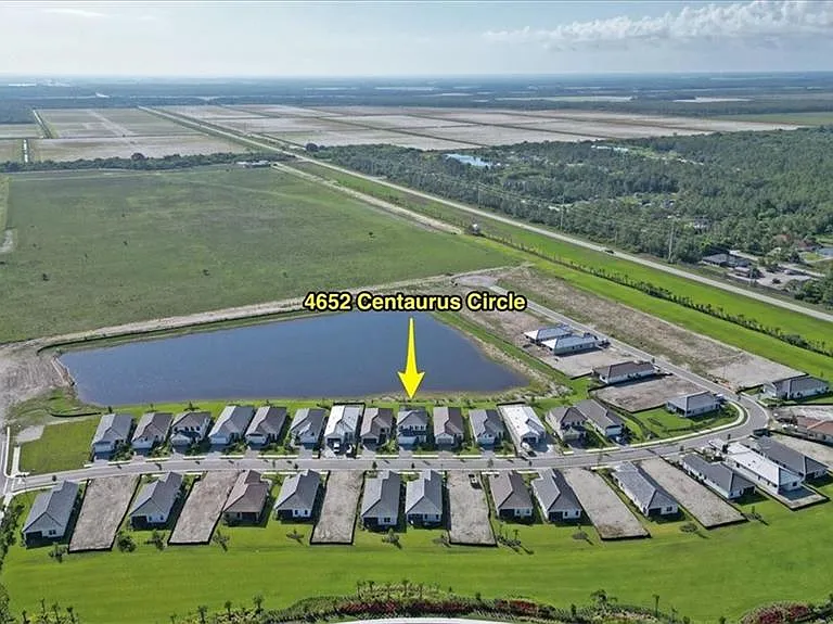 4652 Centaurus Cir — Photo 38