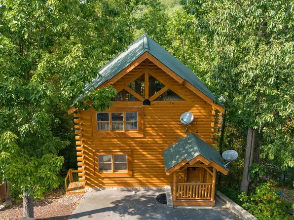 1109 Autumn Path Way, Sevierville, TN 37862