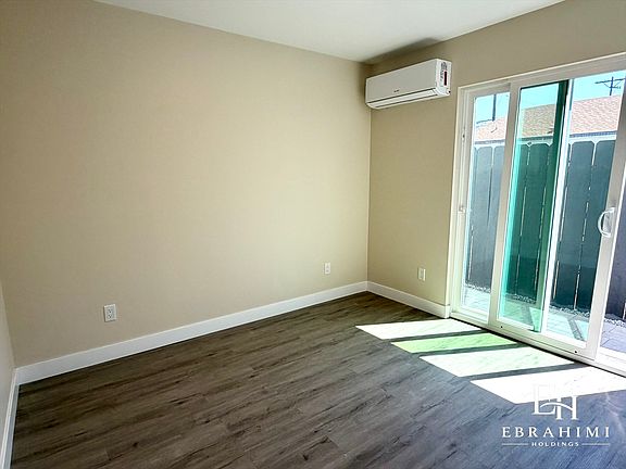 4th image of 2976 National Ave #12