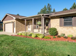 7472 Astronaut Ave, Jenison, MI 49428