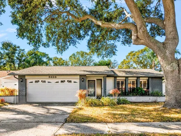 9428 Laura Anne Dr, Seminole, FL 33776