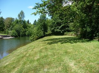 21316 Snag Island Dr, Bonney Lake, WA