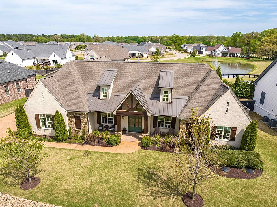 1st image of 1080 Greenbrier Lakes Blvd