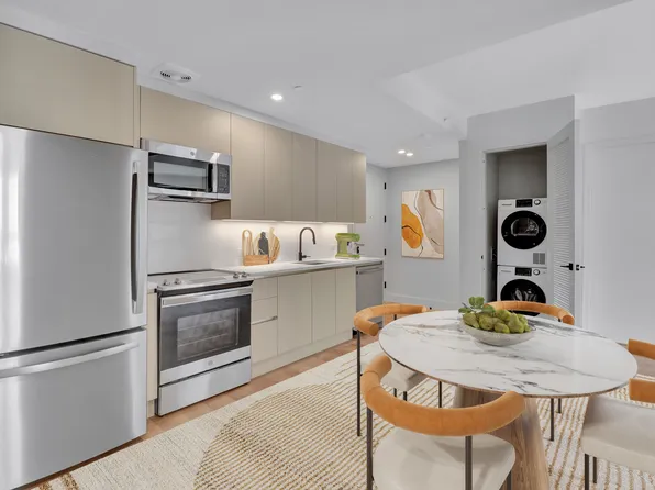 130 Hope Street image 2 of 21