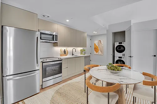 130 Hope St #423A Photo 1