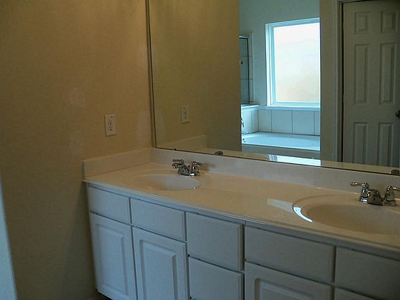 5th image of 12311 Queens River Dr