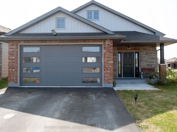 43 Cedar Park Cres, Quinte West, ON K8V 0J2