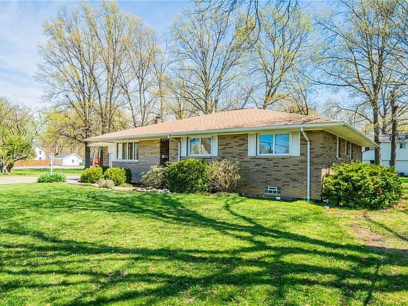 2nd image of 123 Duff Dr