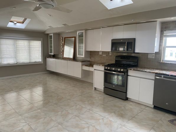 37 Mulberry Cir UNIT 2