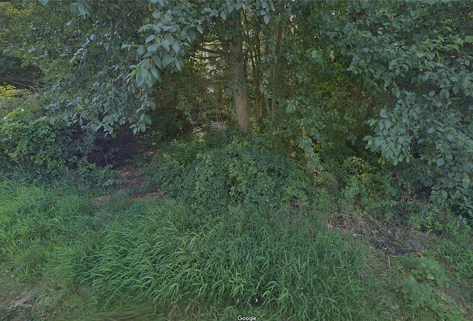 1st image of 8057 NE Point No Point Rd