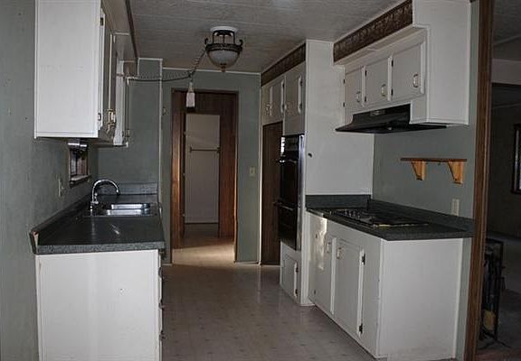2nd image of 478-550 Alta Dr