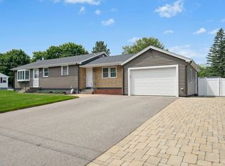 26 Falmouth Dr, North Grafton, MA 01536