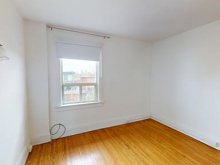 275 Oakwood Ave — Photo 17