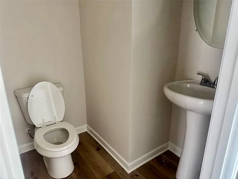 317 Fox Creek Dr — Photo 5
