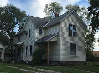 685 W 14th St, Lorain, OH 44052