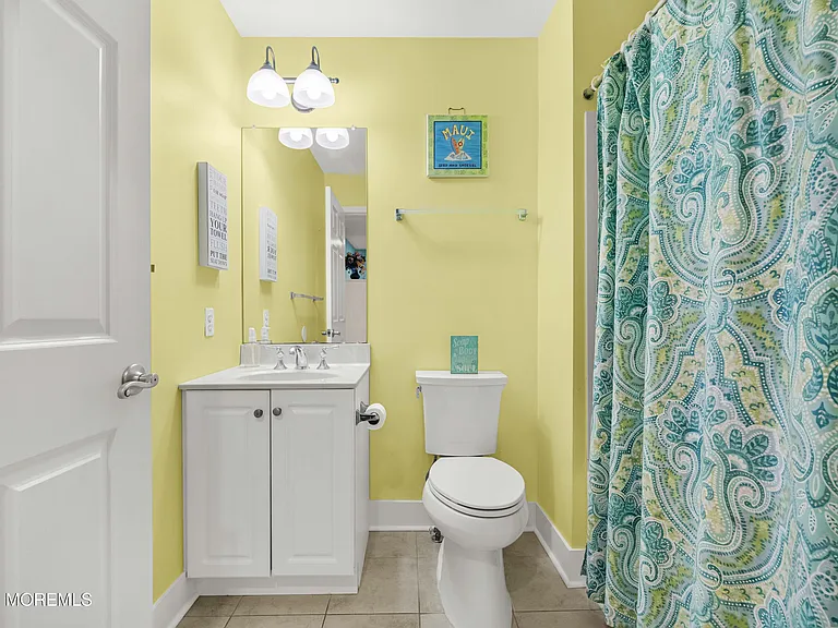 15 Sumner Ave #12 — Photo 32