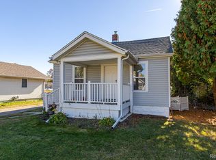 106 Lakeview St, Holly, MI 48442