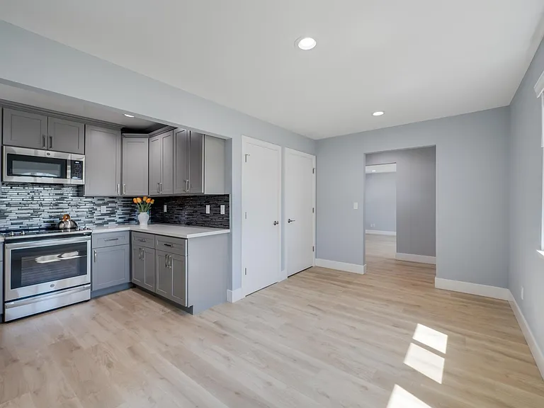 1371 S Wolfe Rd #3 — Photo 5