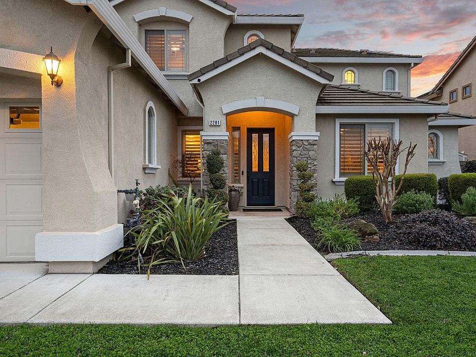 1st image of 2281 Corin Dr