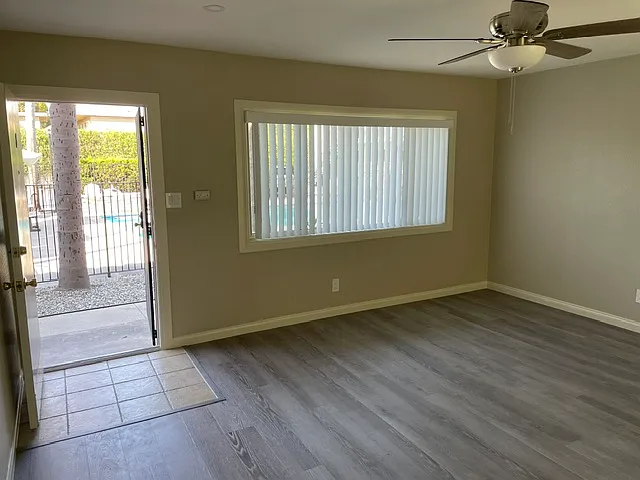 11240 Pangborn Ave — Photo 6