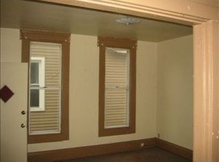 221 S 10th St, Goshen, IN 46528