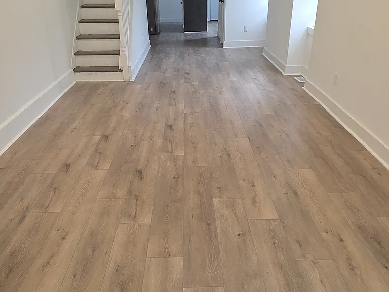 801 N Port St — Photo 2