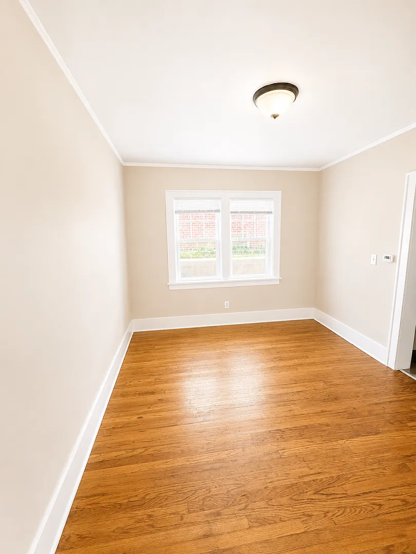 Amy Court Apartments — Photo 4