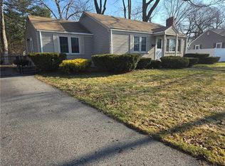 46 Galant Dr, Warwick, RI 02886