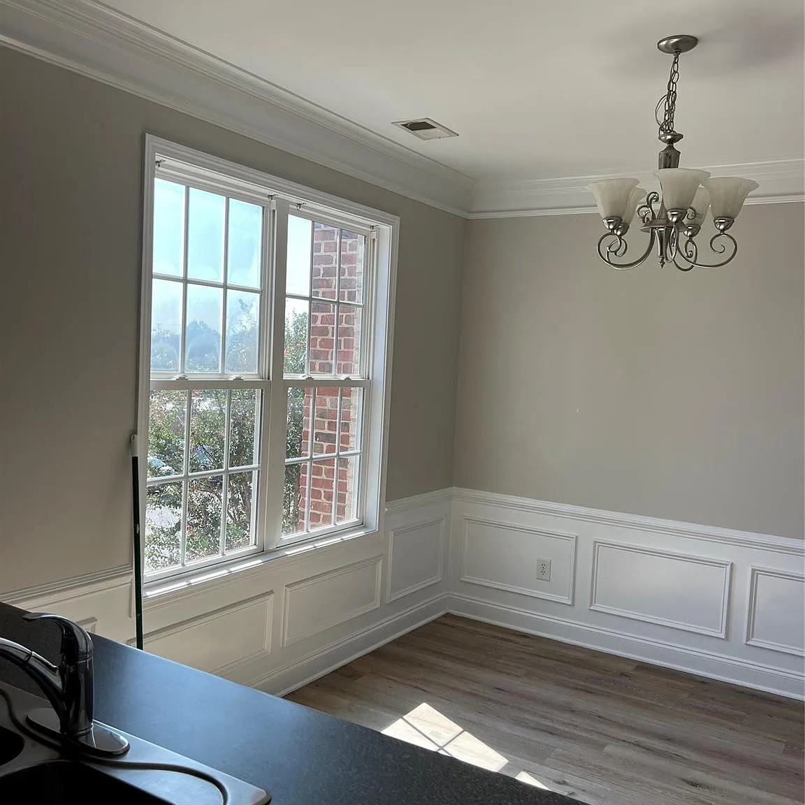 3 bed, 2.5 bath, 1300 sqft, $1,600 — Photo 4