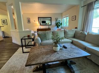 5064 Foothills Dr UNIT A, Lake Oswego, OR 97034