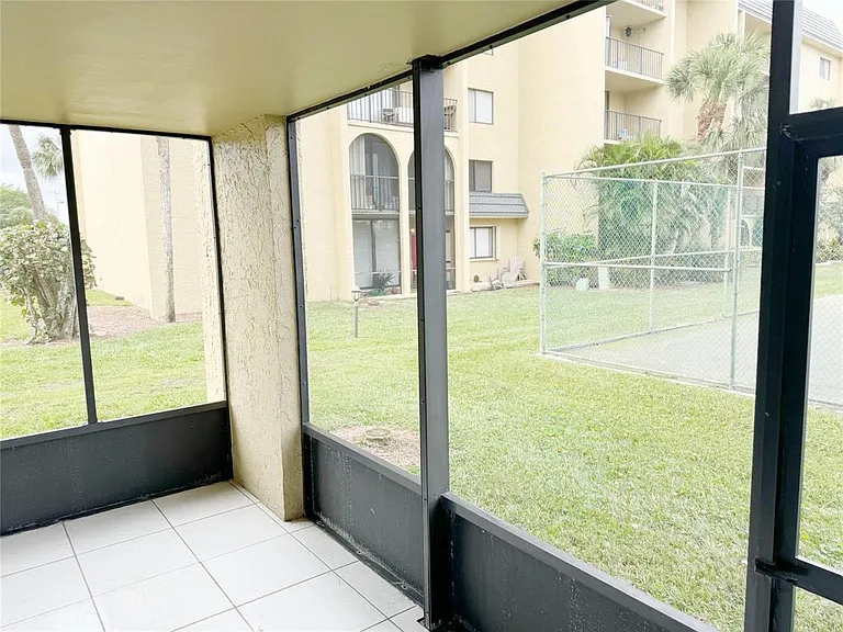 2788 Tennis Club Dr #101 — Photo 21