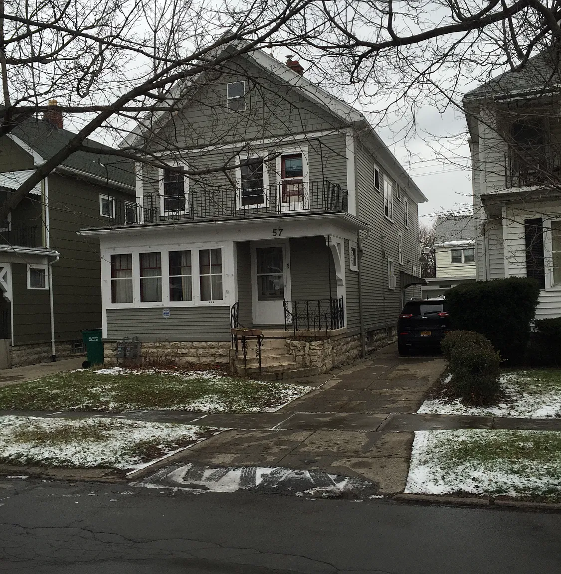 57 Montrose Ave — Photo 1