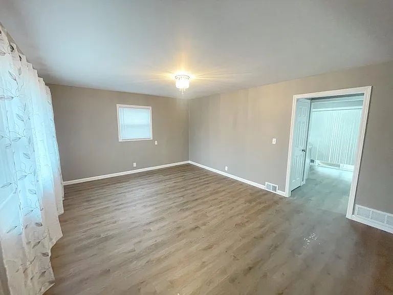 7007 W Grantosa Dr — Photo 2
